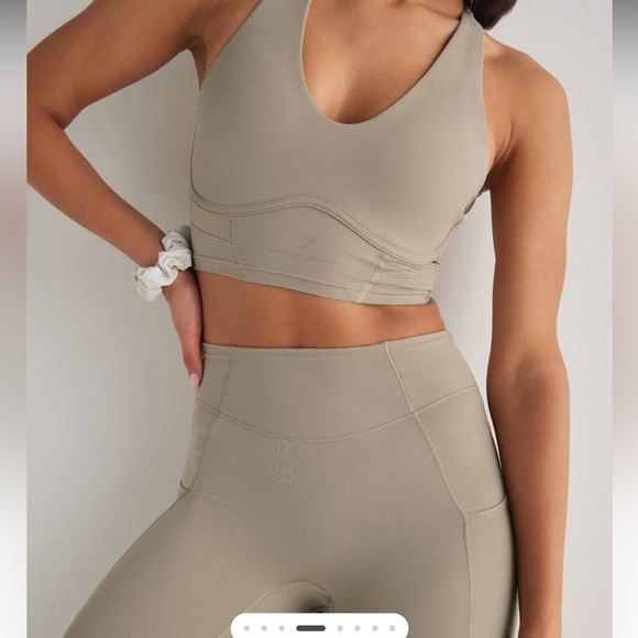 Gymshark Whitney Simmons collab set - Picture 3 of 11